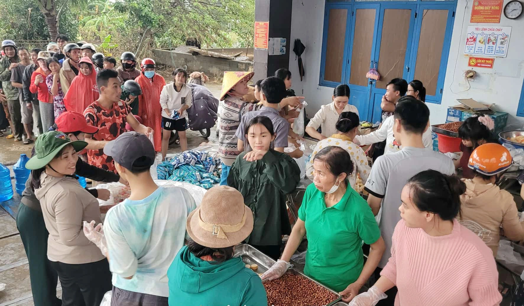 Hoạt động thiện nguyện Tâm Hoa Sen